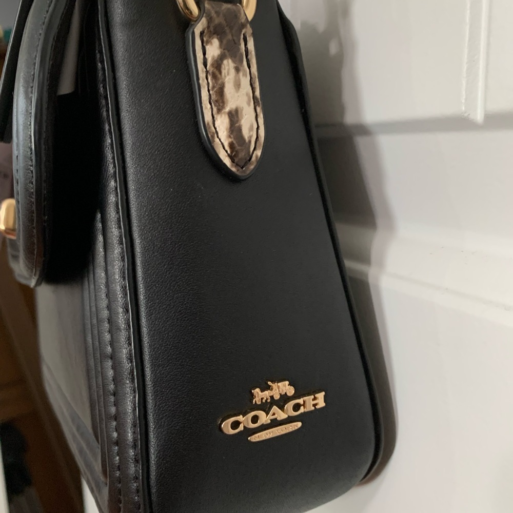 COACH black leather snake chain small cross body handbag purse